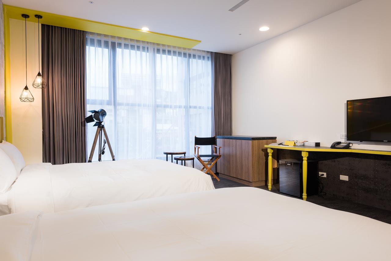Hotel Half Taichung Exterior foto